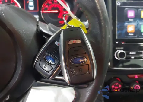 2018 Subaru Impreza 2.0I Sport из США, поврежденный, VIN 4S3GTAM65J3720291